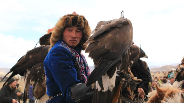 モンゴルの旅 (4) ウルギ―の絶景とゴールデンイーグルフェスティバル