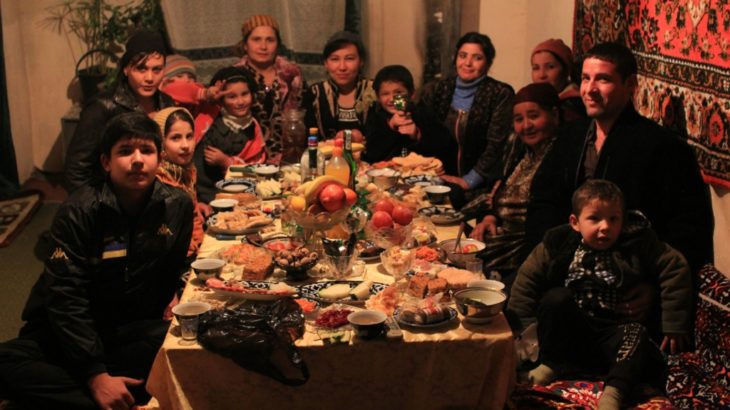 [ウズベキスタン] 気がつけばついつい長居。新年を一緒に祝うまで滞在してしまった田舎町ボイスン