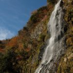 兵庫県にある名瀑「天滝」 落差98メートルの迫力ある滝は一見の価値あり